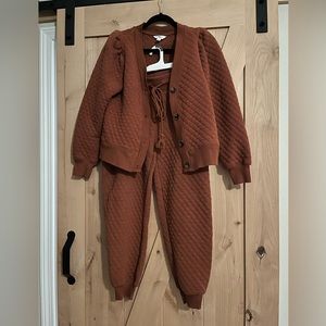 Time & Tru Quilted Puff Sleeve Top & Pant Set (2 pieces)